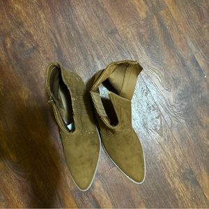 Cowgirl high heels boots